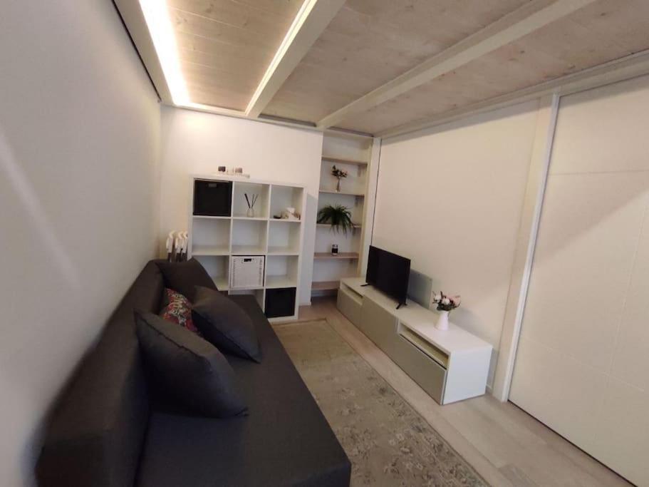 Duomo Porta Venezia Mini Loft Con Wifi E Netflix Apartman Milánó Kültér fotó